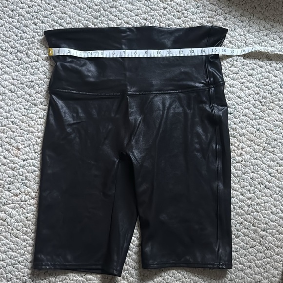 SPANX Black Bike Shorts - Picture 5 of 6